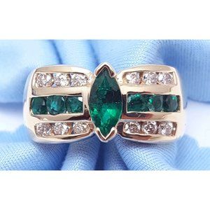 Exquisite 14K Karat Solid Yellow Gold Designer Marquise Emerald & Diamond Ring